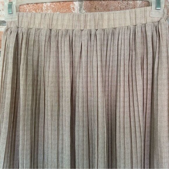 Walter Baker Midi Pull On Skirt Pleated Shimmer Beige Women’s 6 Ballet - Picture 2 of 10